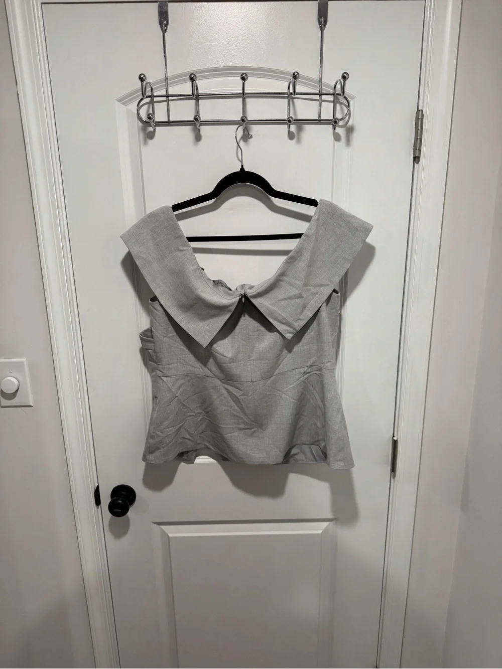 Chic Off-Shoulder Gray Women's Top